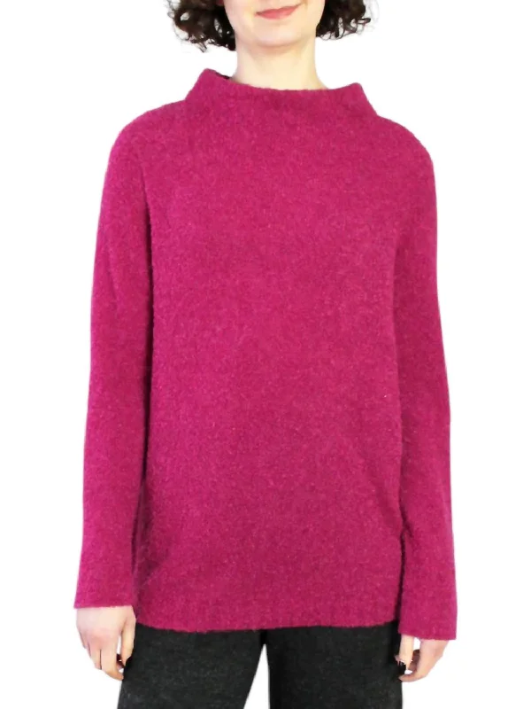 Women's Activewear Outfit Boucle Pullover Sweater In Fuchsia