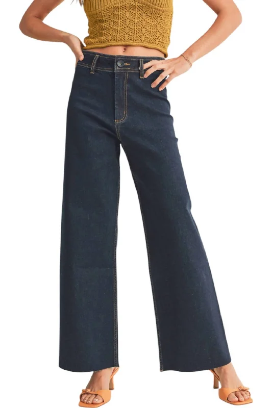 Women's Clothing Stretched Jeans In Indigo Denim