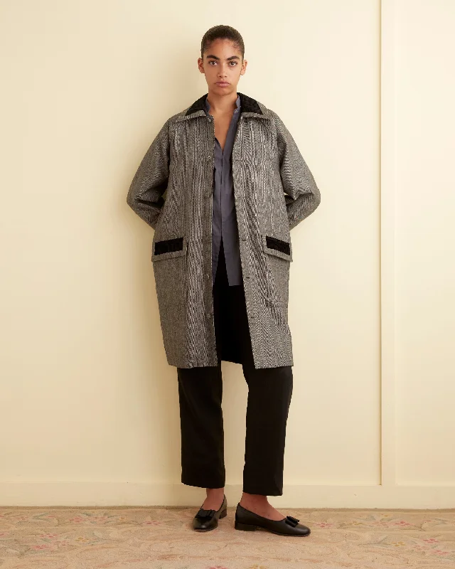 Women's Work Outfit For The Office Herringbone Rennie Coat