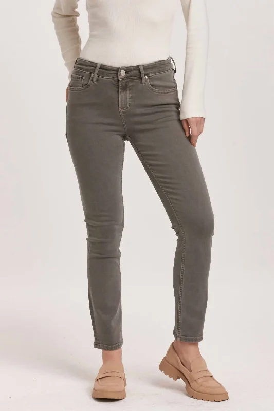 Women's Formal Wear Blaire Straight Leg Jean In Graphite Wash